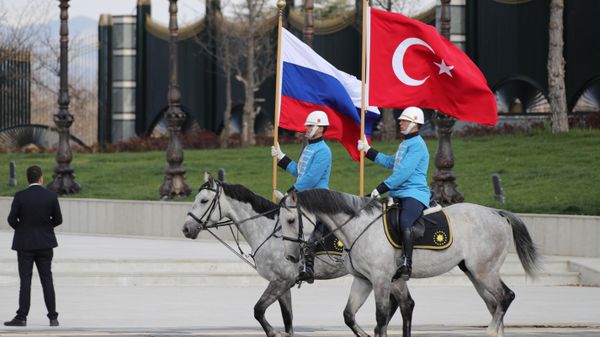 Флаги России и Турции  - Sputnik Азербайджан