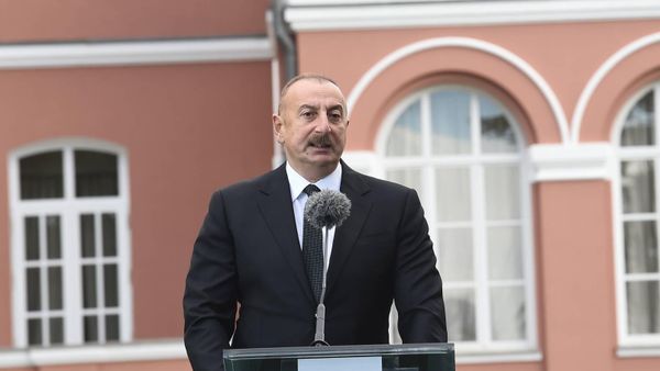 Встреча президента Азербайджана Ильхама Алиева с премьер-министром Грузии Ираклием Гарибашвили - Sputnik Азербайджан