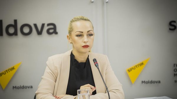Депутат парламента Молдовы Таубер о беспрецедентных протестах в стране и скором свержении Санду - Sputnik Азербайджан