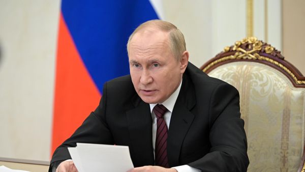 Президент РФ В. Путин провел заседание координационного совета при правительстве РФ по обеспечению потребностей ВС РФ - Sputnik Азербайджан