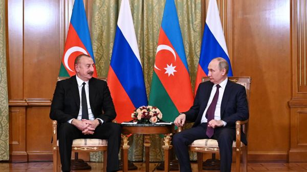 LİVE: Трехсторонние переговоры президента РФ В. Путина с президентом Азербайджана И. Алиевым и премьер-министром Армении Н. Пашинянном - Sputnik Азербайджан