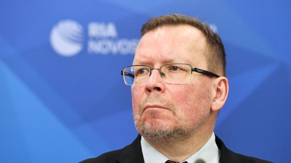 Американист Батюк рассказал, почему в США вдруг заговорили о переговорах с Россией - Sputnik Азербайджан