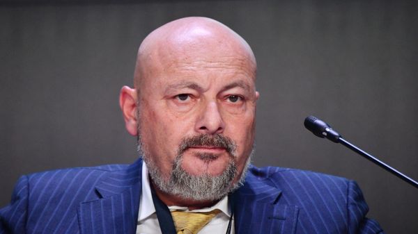 Экономист Коган рассказал, как США делают из Европы донора для своей экономики - Sputnik Азербайджан