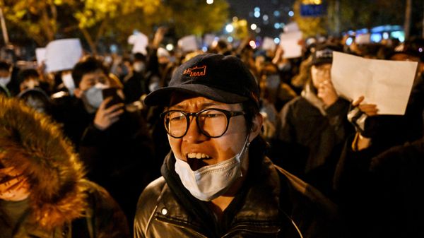 Масштабные протесты в Китае из-за коронавирусного локдауна - Sputnik Азербайджан