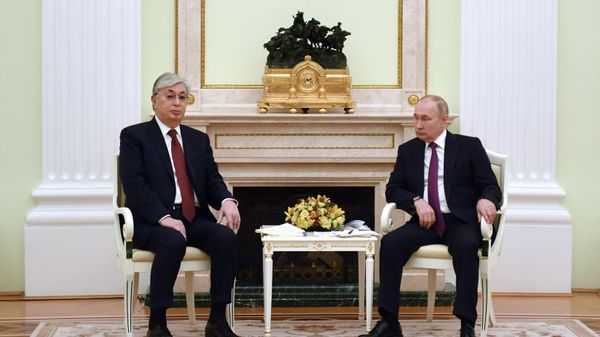 Vladimir Putin və Kasım-Jomart Tokayev - Sputnik Азербайджан