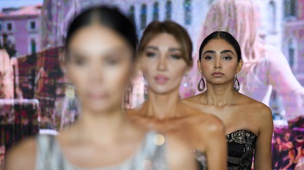13-й сезон официальной Недели моды страны – Azerbaijan Fashion Week - Sputnik Азербайджан