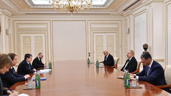 İlham Əliyev Rusiya Prezidentinin köməkçisini qəbul edib - Sputnik Азербайджан