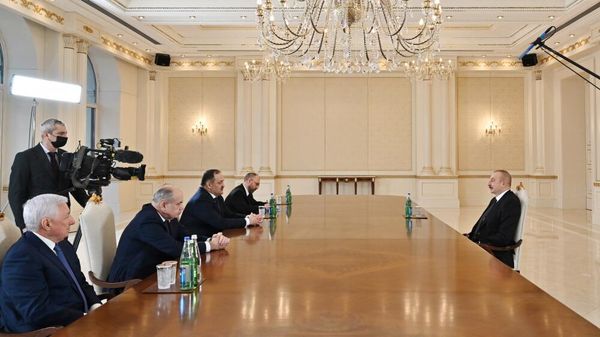 Prezident İlham Əliyev Rusiya Federasiyasının Dağıstan Respublikasının rəhbərini qəbul edib - Sputnik Азербайджан