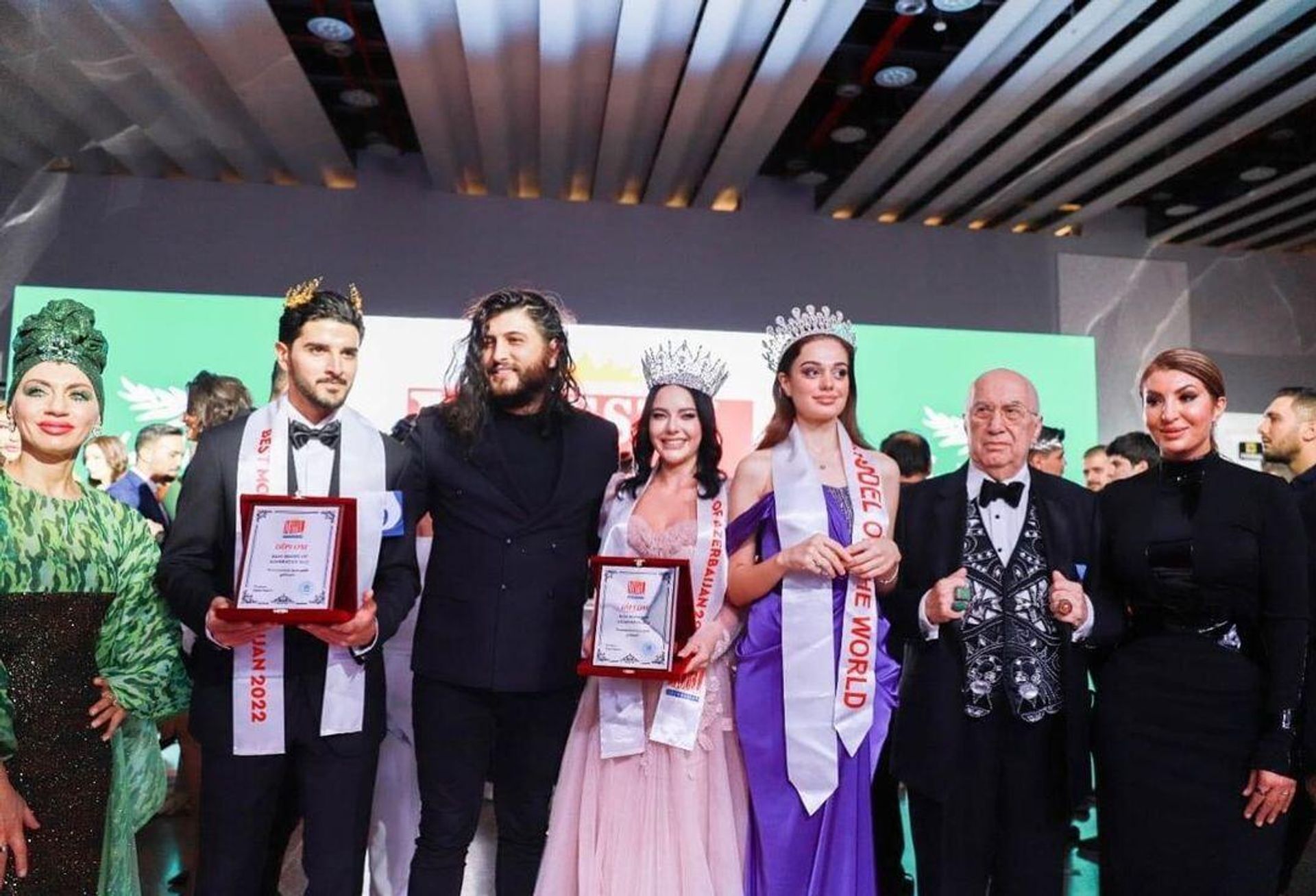 Национальный финал международного модельного конкурса Best Model of Azerbaijan завершился скандалом. Причиной этого стало недовольство участниц по поводу победительницы проекта Лизы Узун. - Sputnik Азербайджан, 1920, 06.12.2022