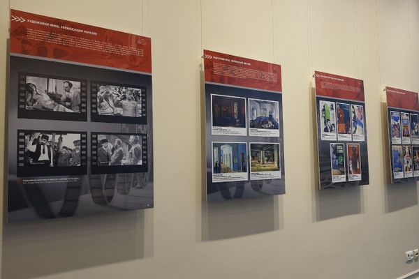 Редкие экспонаты сферы азербайджанского кино в архиве Государственного центрального музея кино России. - Sputnik Азербайджан