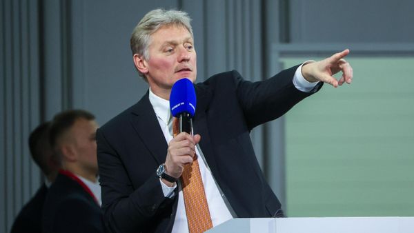 Заместитель руководителя администрации президента, пресс-секретарь президента РФ Дмитрий Песков  - Sputnik Азербайджан