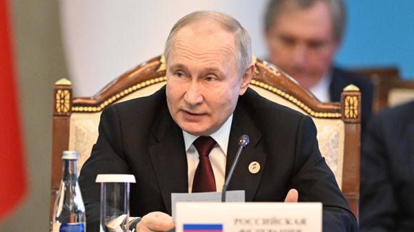 Президент России Владимир Путин - Sputnik Азербайджан
