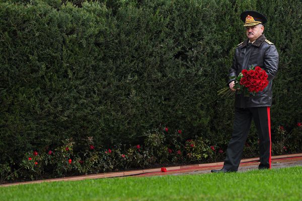 Азербайджанский народ чтит память общенационального лидера Гейдара Алиева. - Sputnik Азербайджан