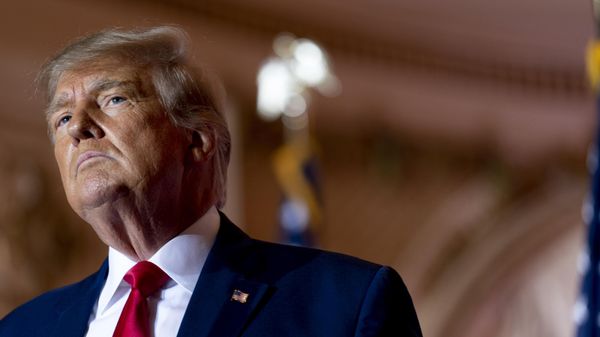 Бывший глава Белого дома Дональд Трамп - Sputnik Азербайджан