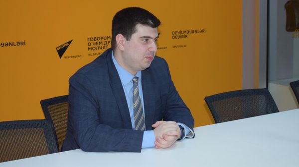 Политолог, эксперт международного дискуссионного клуба Валдай Фархад Ибрагимов - Sputnik Азербайджан