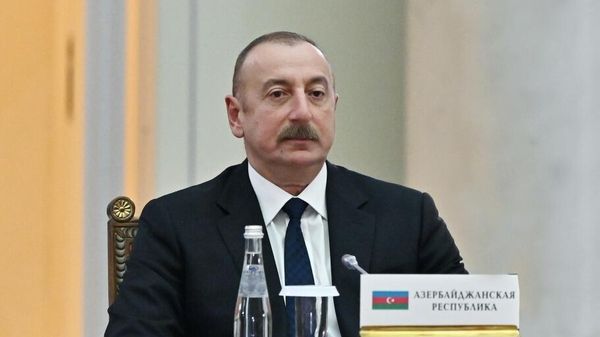 İlham Əliyev Sankt-Peterburq şəhərində MDB dövlət başçılarının iclasında - Sputnik Азербайджан