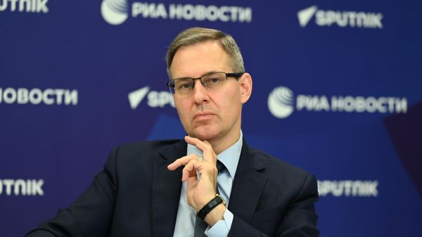 Артамонов о помощи ВСУ от США, расколе киевского режима и роли подводного флота России - Sputnik Азербайджан