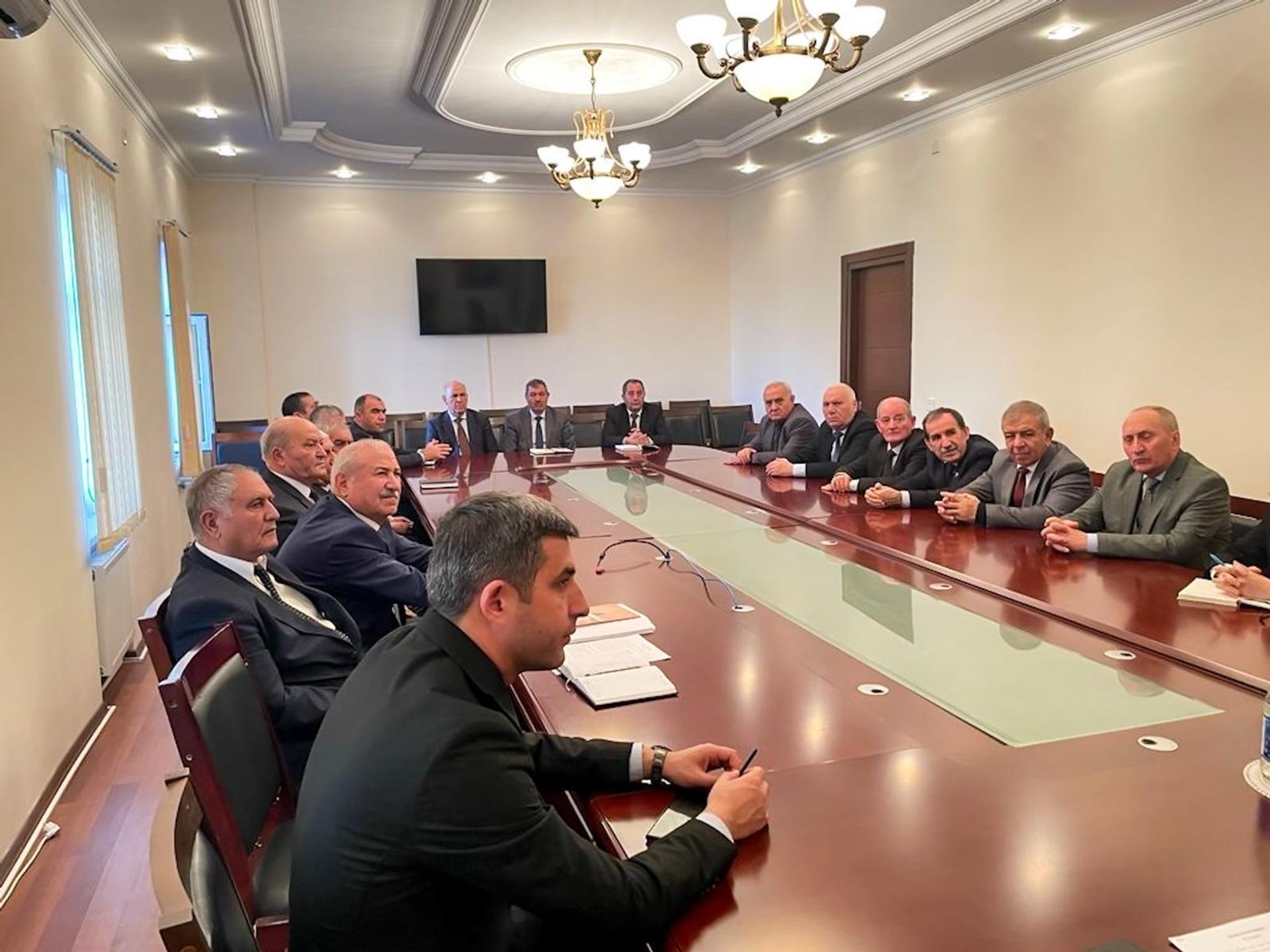 Спецпредставитель президента встретился с представителями общественности Губадлы - Sputnik Азербайджан, 1920, 07.01.2023