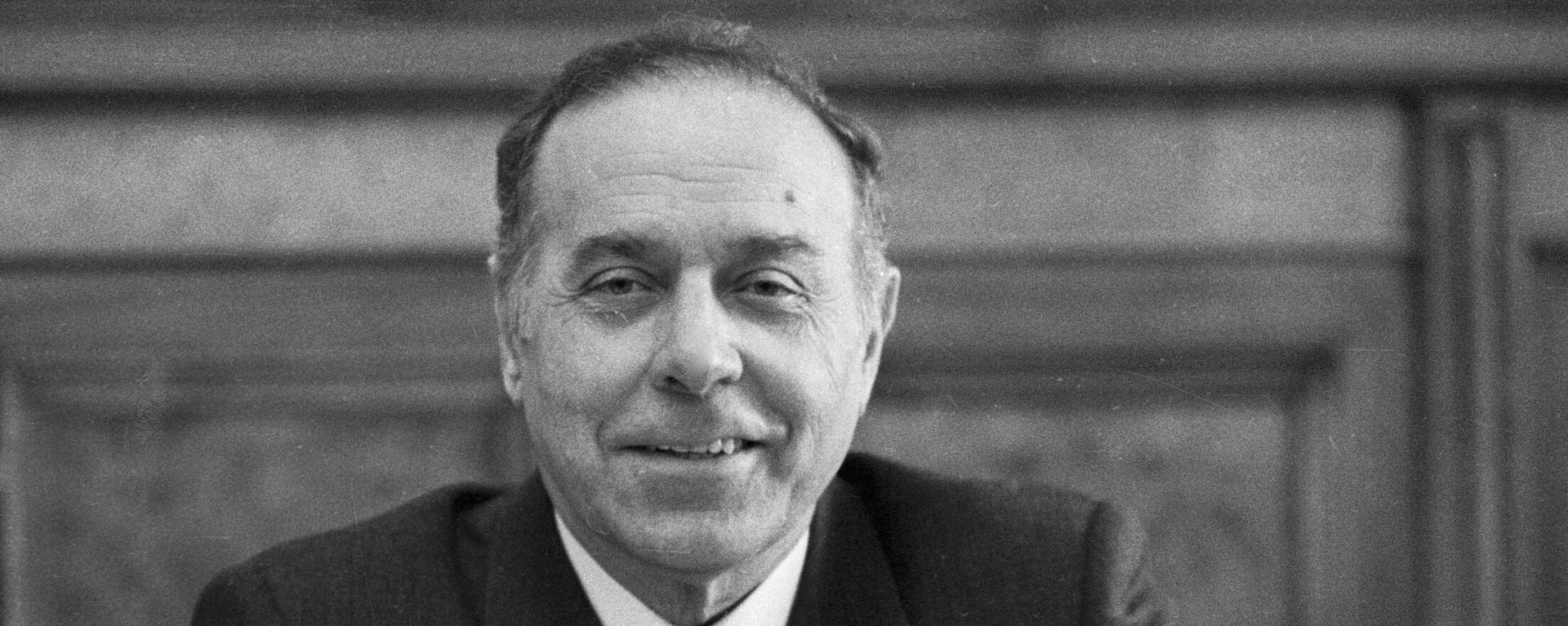Член Политбюро ЦК КПСС, первый заместитель Председателя Совета Министров СССР Гейдар Алиевич Алиев. - Sputnik Азербайджан, 1920, 12.12.2024