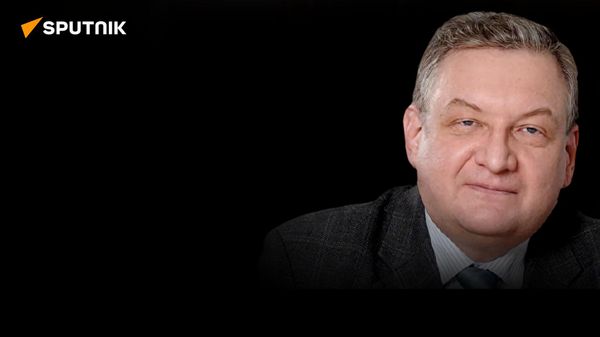 Экономист Зубец: только Европа пострадает от санкций против Беларуси - Sputnik Азербайджан