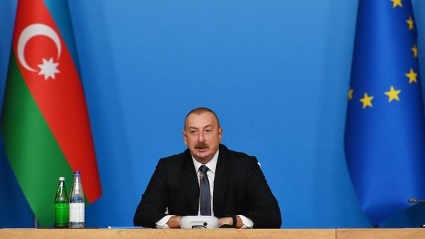 Bakıda Cənub Qaz Dəhlizi Məşvərət Şurası çərçivəsində nazirlərin 9-cu və Yaşıl Enerji Məşvərət Şurası çərçivəsində nazirlərin 1-ci iclasları keçirilir Azərbaycan Prezidenti İlham Əliyev tədbirdə iştirak edir  - Sputnik Азербайджан