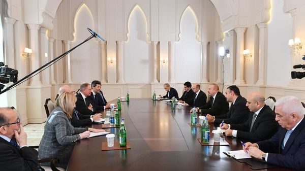 Prezident İlham Əliyev İtaliyanın şirkətlər və “Made in Italy” nazirini qəbul edib - Sputnik Азербайджан