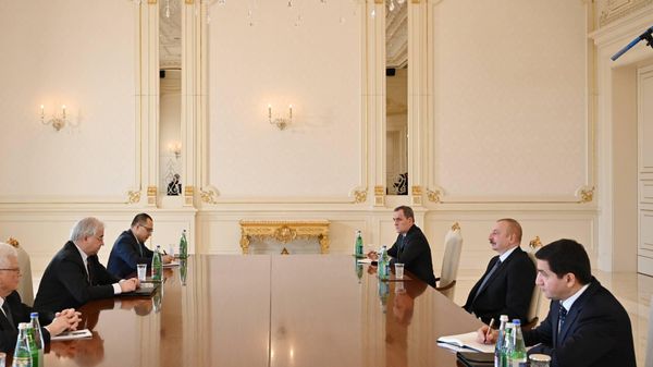 İlham Əliyev Rusiya Xarici İşlər Nazirliyinin Azərbaycan-Ermənistan münasibətlərinin normallaşdırılması üzrə xüsusi nümayəndəsini qəbul edib - Sputnik Азербайджан