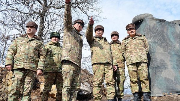 Закир Гасанов проверил боевую деятельность воинских частей на освобожденных землях АР - Sputnik Азербайджан
