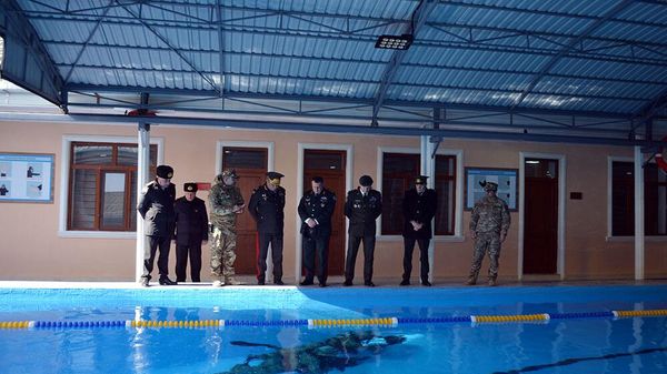Gürcüstan nümayəndə heyəti XTQ və HDQ hərbi hissələrində olub - Sputnik Азербайджан