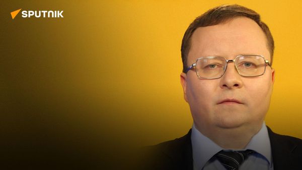 Экономист Разуваев: десятый пакет санкций ЕС такой же бесполезный, как и предыдущие - Sputnik Азербайджан