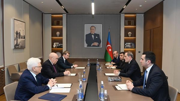 7 mart 2023-cü il tarixində Azərbaycan Respublikasının xarici işlər naziri Ceyhun Bayramov ilə Rusiya Federasiyası Prezidentinin beynəlxalq mədəniyyət əməkdaşlığı üzrə xüsusi nümayəndəsi Mixail Şvıdkoy arasında görüş keçirilib - Sputnik Азербайджан