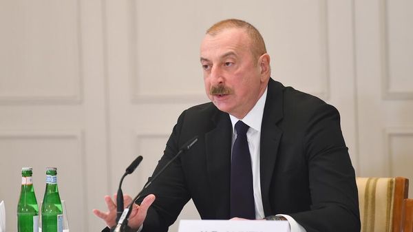 Azərbaycan Prezidenti İlham Əliyevin Almaniya iş adamları ilə görüşü olub - Sputnik Азербайджан