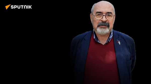 Военный эксперт Литовкин: что случилось с американским дроном над Черным морем? - Sputnik Азербайджан