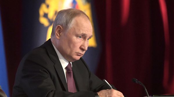 Президент РФ Владимир Путин - Sputnik Азербайджан