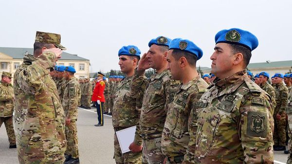 Церемония выпуска очередной группы коммандос состоялась в ВС Азербайджана - Sputnik Азербайджан