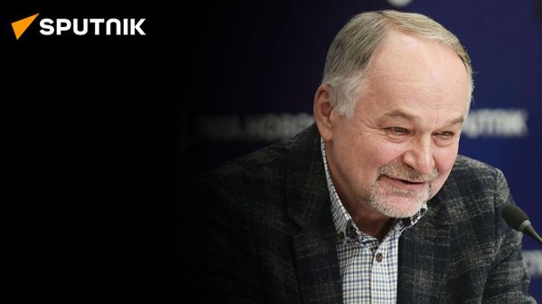 Сейсмолог о новых землетрясениях: они продолжатся, но точно предсказать их невозможно
 - Sputnik Азербайджан