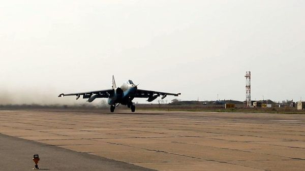 Азербайджан в рамках учений поднял в воздух боевые самолеты и вертолеты
 - Sputnik Азербайджан