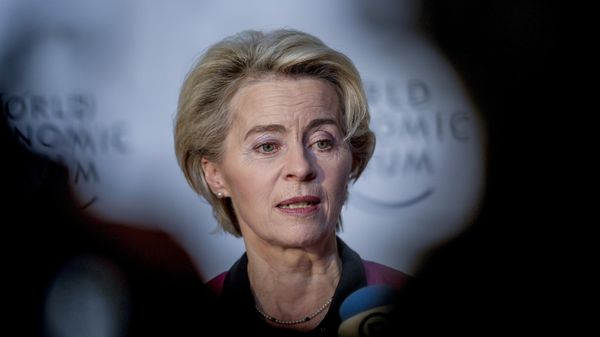 Ursula Fon der Lyayen, arxiv şəkli - Sputnik Азербайджан