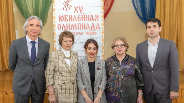 Завершающий тур юбилейной XV Олимпиады на русском языке «Родной язык – зеркало души» в Баку - Sputnik Азербайджан