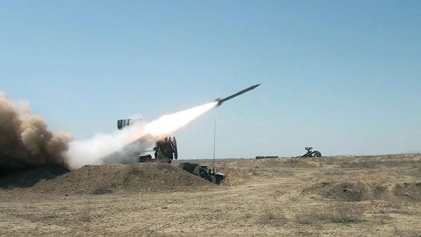 ПВО Азербайджана успешно уничтожила цели условного противника - Sputnik Азербайджан