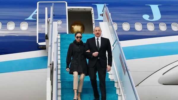Azərbaycan Prezidenti İlham Əliyev Türkiyəyə işgüzar səfərə gəlib
 - Sputnik Азербайджан