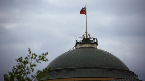 Вид на купол Сенатского дворца Московского Кремля - Sputnik Азербайджан