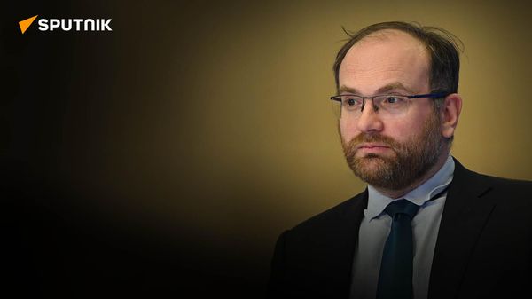 Кипшидзе рассказал, почему после уничтожения УПЦ Киев возьмется и за раскольников - Sputnik Азербайджан