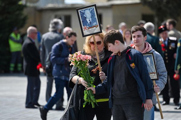В Баку в День Победы представители общественности, ветераны и дипломаты посетили мемориальный комплекс "Братские могилы". - Sputnik Азербайджан