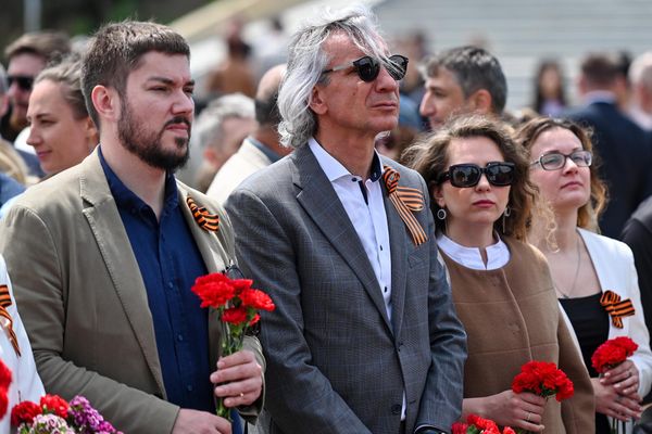 В Баку в День Победы представители общественности, ветераны и дипломаты посетили мемориальный комплекс Братские могилы - Sputnik Азербайджан