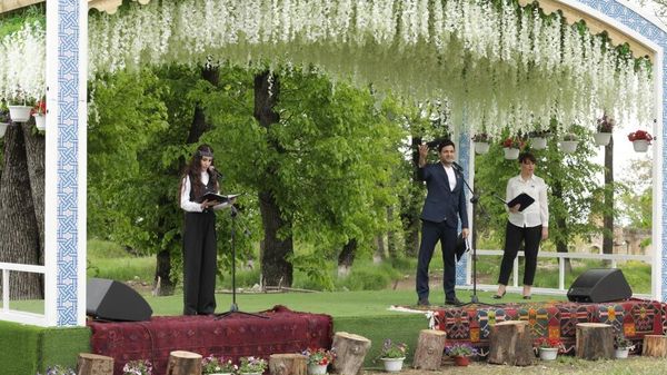 “Xarıbülbül” Beynəlxalq Musiqi Festivalı başlayıb - Sputnik Азербайджан