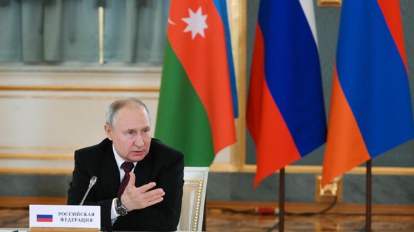 Moskvada Putin Əliyev və Paşinyan arasında üçtərəfli görüş - Sputnik Азербайджан