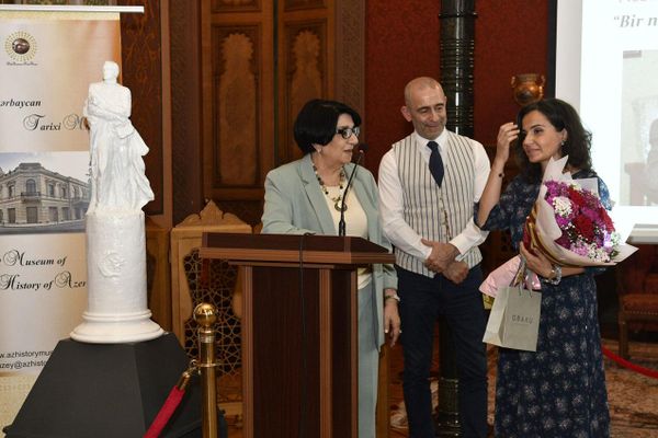 Мероприятие &quot;Dünyaya Cümhuriyyətlə açılan Azərbaycan&quot; в Национальном музее истории Азербайджана прошло - Sputnik Азербайджан