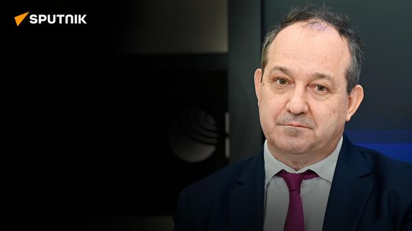 Военный эксперт Евсеев о ракетном ударе по Киеву и опасности украинского ПВО для мирных жителей - Sputnik Азербайджан
