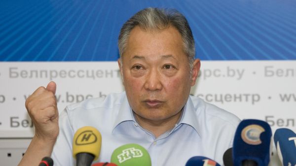 Курманбек Бакиев - Sputnik Азербайджан